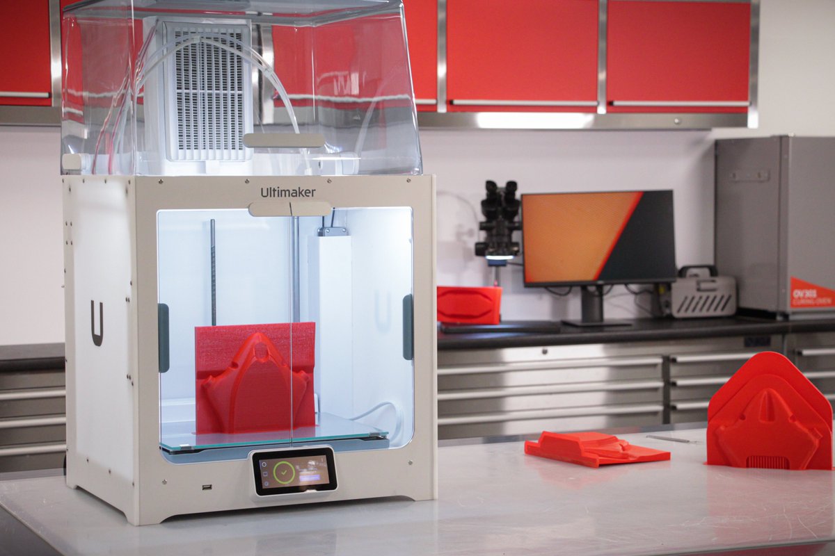 EasyComposites's tweet image. We've been in the studio filming the 1st video in our new series exploring 3D printing for composites. 
Part 1 'how to use a 3D printed pattern to produce a durable composite mould' - is coming soon!
#3Dprinting #advancedcomposites #compositetutorial 
@Ultimaker @dynamism