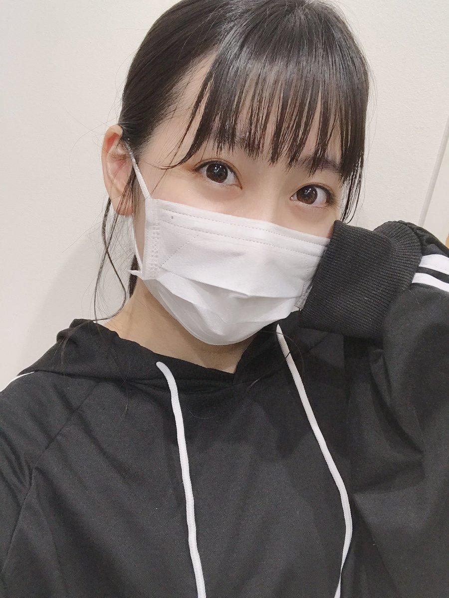 三好杏依 いもーと みんな今日は何してましたか あいはバイトでした