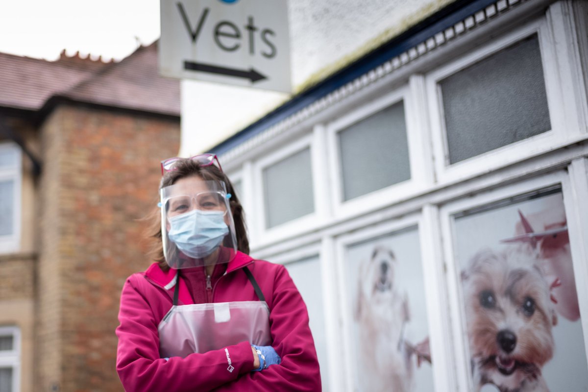 West Oxford is open for business! Find out which independent shops in Botley are offering service with a smile throughout lockdown, in our latest blog: dailyinfo.co.uk/blog/16682/wes…. Thanks <a href="/douglasfry/">Douglas Fry</a> for the lovely photos!
