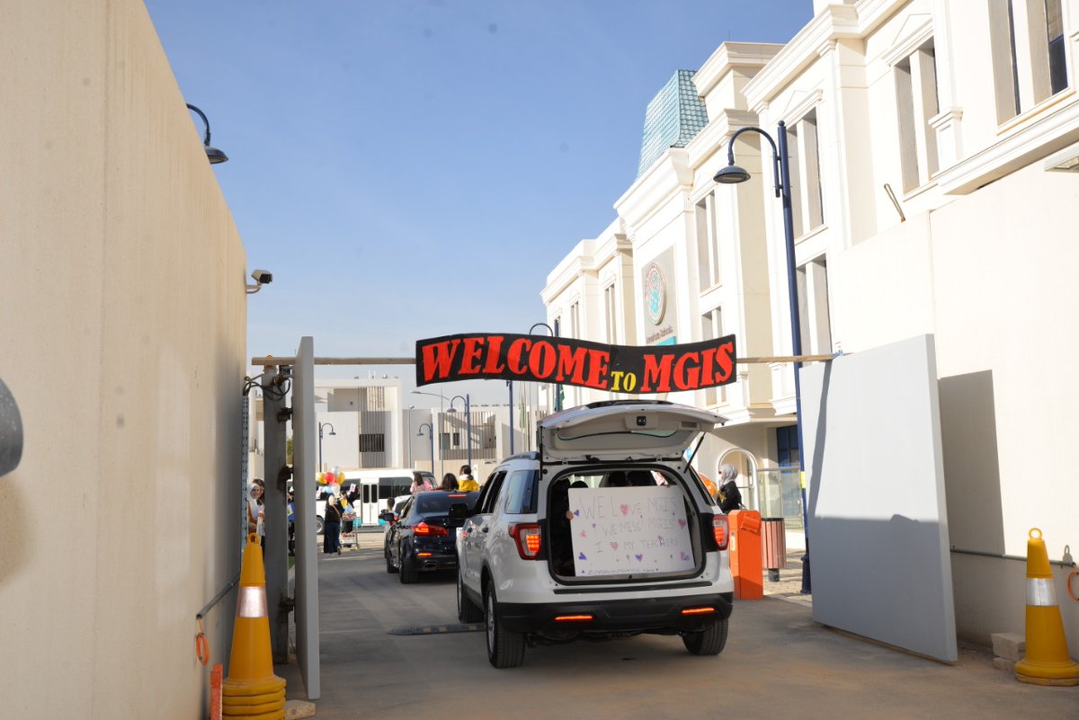 MGIS_KSA's tweet photo. More pictures of the Drive By event at MGIS.
#MGIS #AmericanSchoolsInRiyadh #Riyadh #InternationalSchoolsOfRiyadh #SchoolsOfRiyadh #KSA #SchoolsInRiyadh https://t.co/7LhS7ysazM
