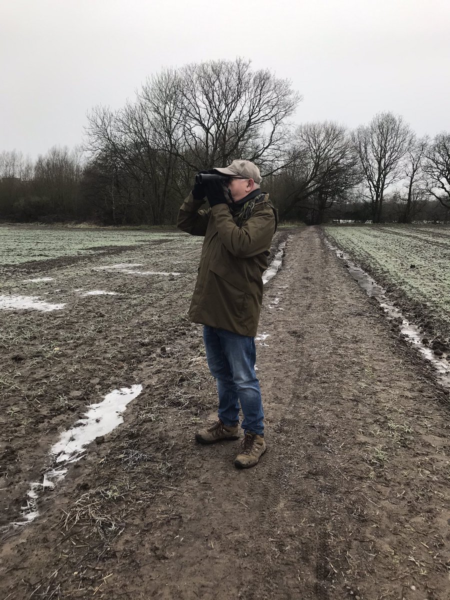 HesitantWeasel's tweet photo. Filming finished on my โhesitant weasel guide to Lockdown Birdingโ with @louisenulty for #MICHBIRDSOFHOPE editing now so watch this space! https://t.co/mDzGcZ7BVi