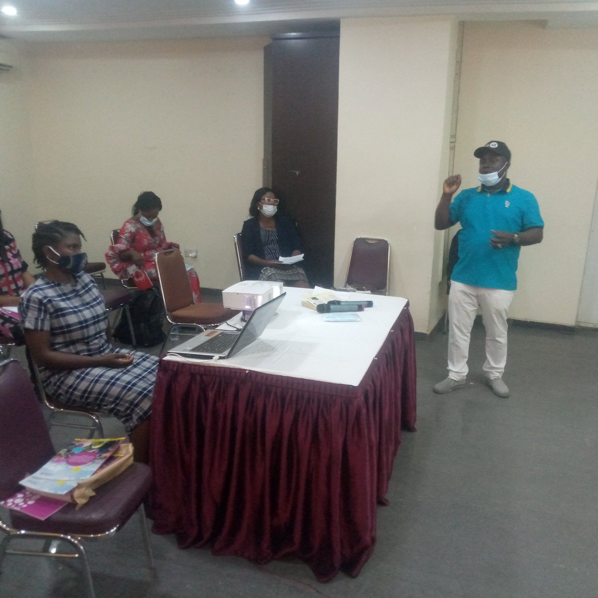 BALSDATweets's tweet photo. @ShareNetIntl @SimaviNL @wrcommission @waleadeleye1 @OHISD3
 Prong 3:Prioritize Community Engagement, Participation and Ownership of Programs to Respond to the Dual Crises of Fragility and COVID-19 from the Onset.
 Get d toolkit here https://t.co/TK58xbyOFp https://t.co/fvJJkZlz7C