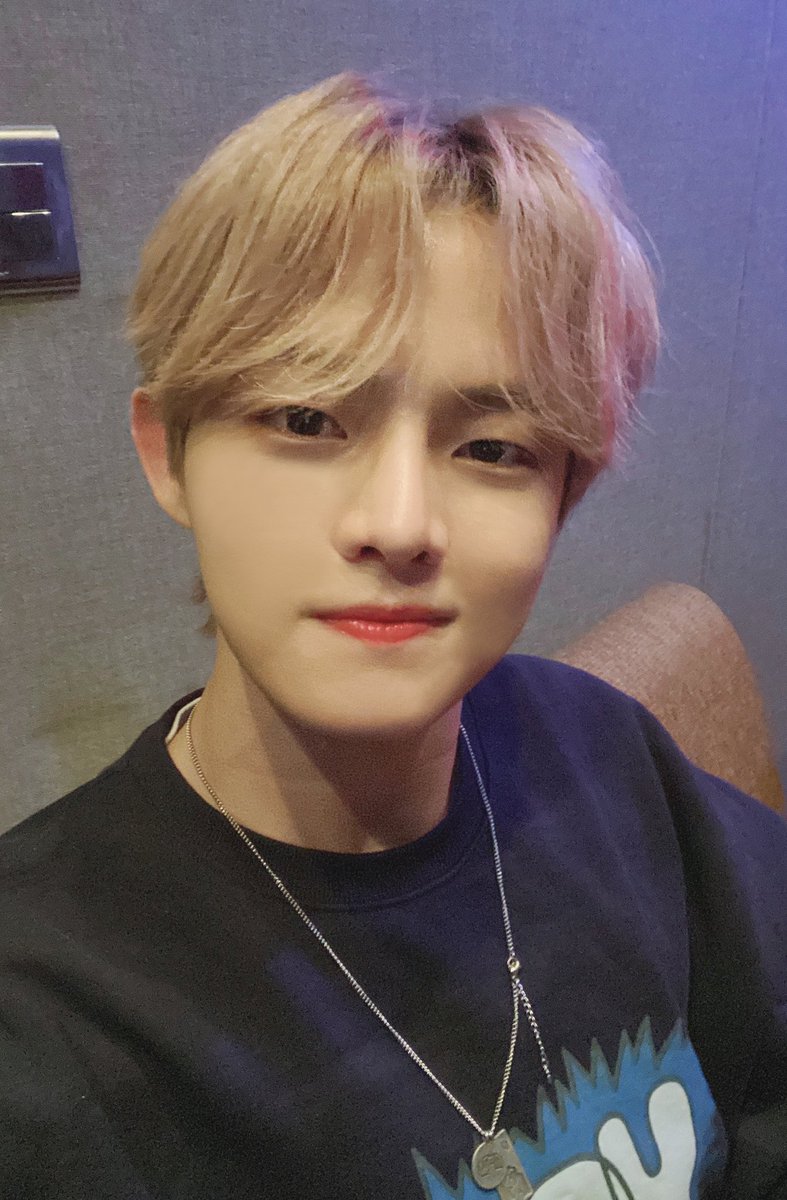 BAE173_member's tweet photo. [#제이민]
오늘도 수고했어요🤍
#BAE173 #비에이이173 
#JMIN https://t.co/iL9arngmO1