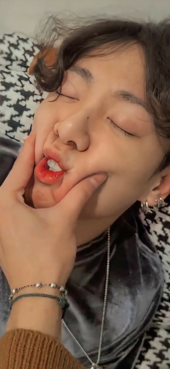 jungkook wallpaper- a thread