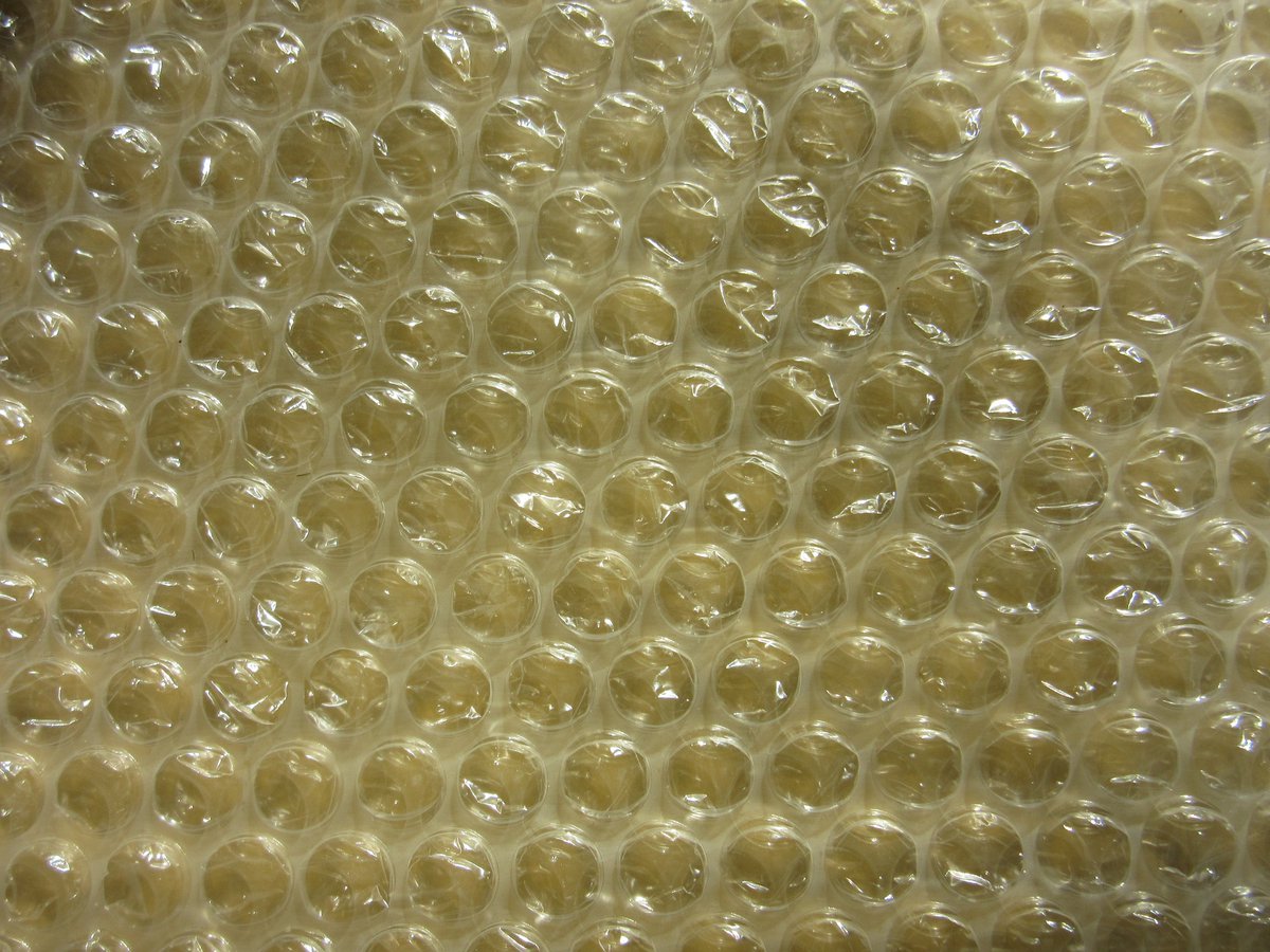 Happy National Bubble Wrap Day!
Only the big bubble bubble wrap is good for popping 
#NationalBubbleWrapDay