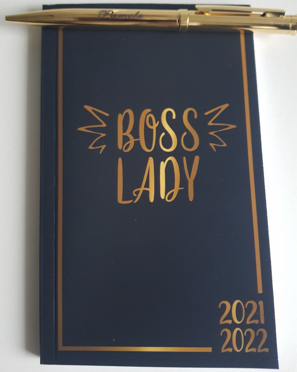 AngleyDigitalM's tweet image. Playing it safe this year with a two year diary 😆
#2021goals #WorkFromHome
#diary #SEO #businessgoals #tuesdaymotivations