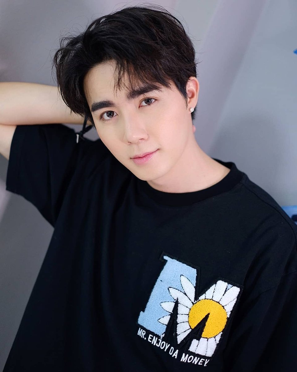 𝙭 𝙯𝙚𝙚𝙥𝙧𝙪𝙠 ()*— 𝙖 𝙩𝙝𝙧𝙚𝙖𝙙.