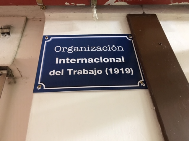OIT_ES's tweet photo. La @OITnoticias  tiene su Calle en el @IESSierradelVal  ( La Adrada AVILA)
A propuesta de Departamento de Formación y Orientación Laboral (FOL) @IESSierradelVal  desde el curso pasado, dedica una calle a la OIT @OIT_ES 
@consanjuanma 
Tienes 1 iniciativa parecida? madrid@ilo.org https://t.co/S1fxohgtC3