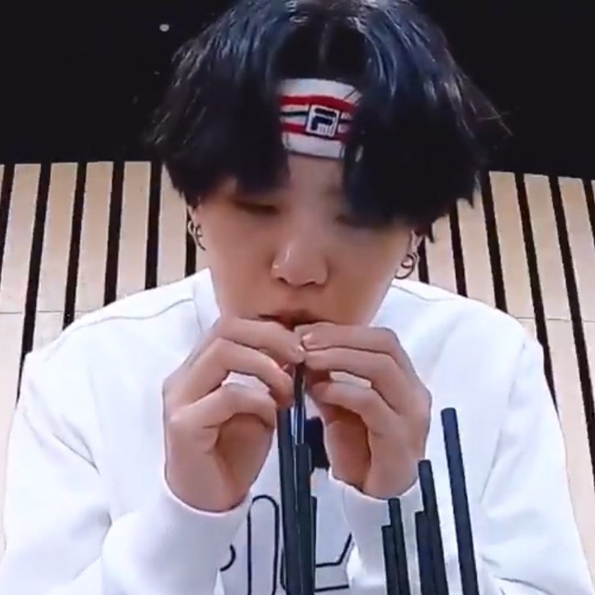 yoongi pics tweet media