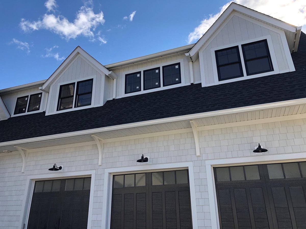Jain_Building's tweet photo. With NuCedar Lifetime Limited the sun is always shining. Showcasing Super White Shingles &amp; Board &amp; Batten. Learn more warranty details at our website! #siding #nucedar #whitehome #craftsmanship #shingles https://t.co/HTqwBEWqiK