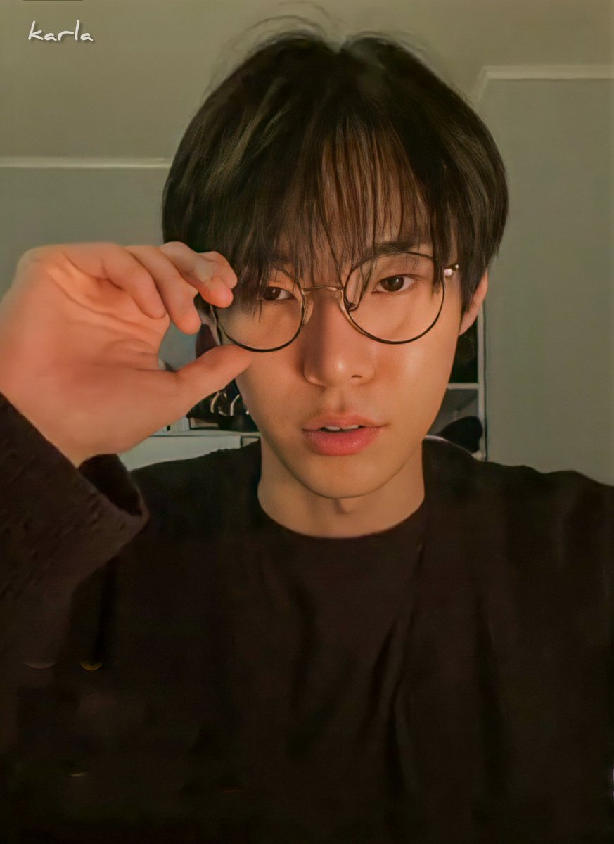 karlacguroh's tweet photo. doyoung, always attacking us

hd screenshots
– a thread https://t.co/Gt34tfBOOX