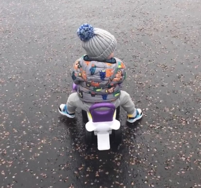 My nephew getting his wiggle on with his trusty Buzz Lightyear push bike! Thank you for the donation @PourMoiLtd I nominate the <a href="/TheGirlsNet/">The Girls' Network</a> #GetYourWiggleOn 
(Post your #getyourwiggleon &amp; Pour Moi donate £10 to your nominated charity!)