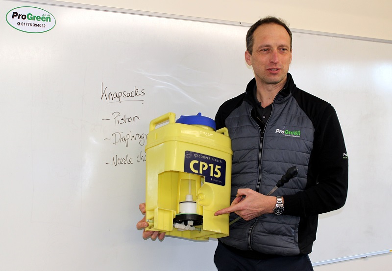 From February, sprayer operators will be able to gain their PA6 (AW) certificate remotely via a web-based training initiative from @Progreenuk landscapeandamenity.com/sections/profe…