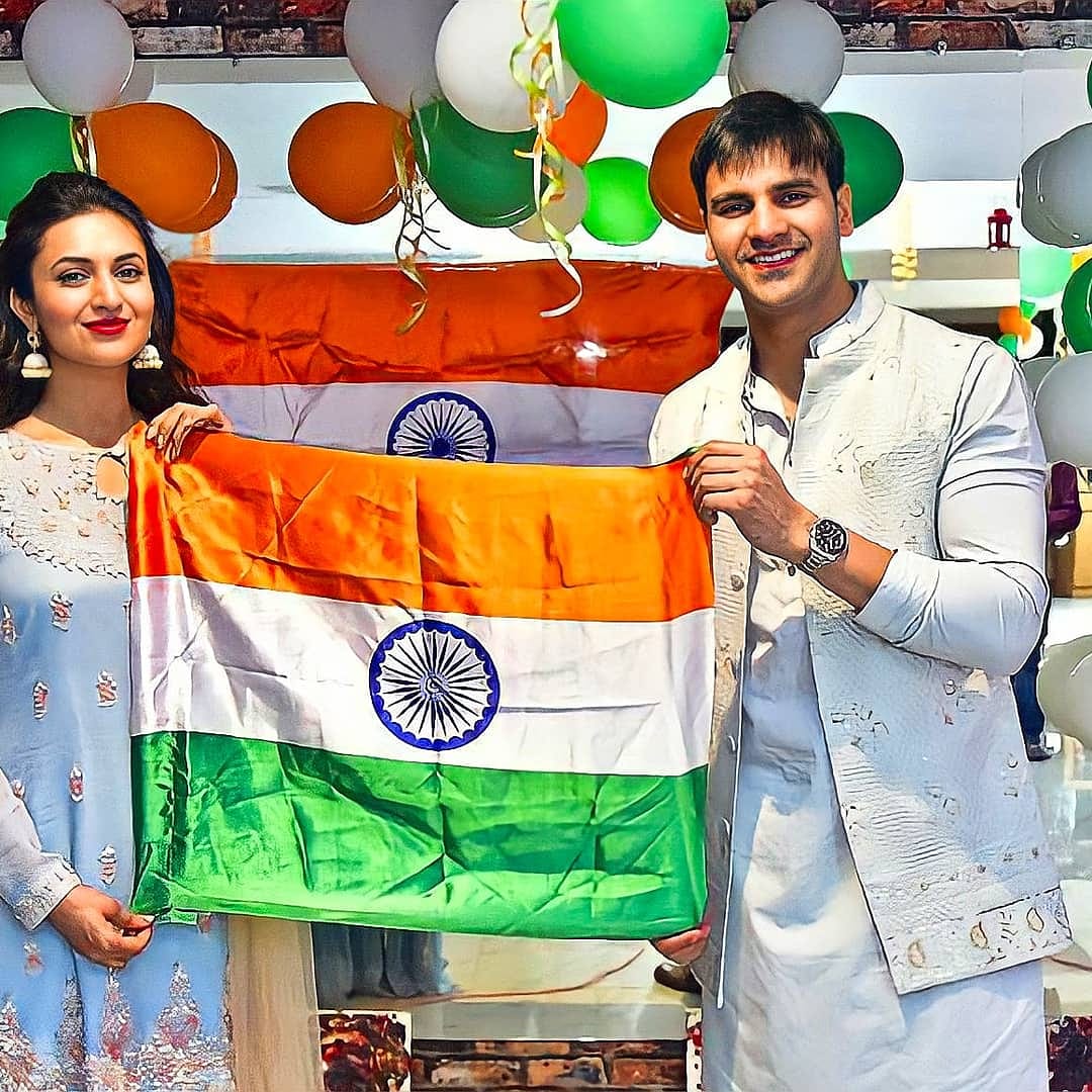 multifcxworld's tweet photo. Happy Republic day @vivekdahiya08 @Divyanka_T #Divek https://t.co/fGN314lURS