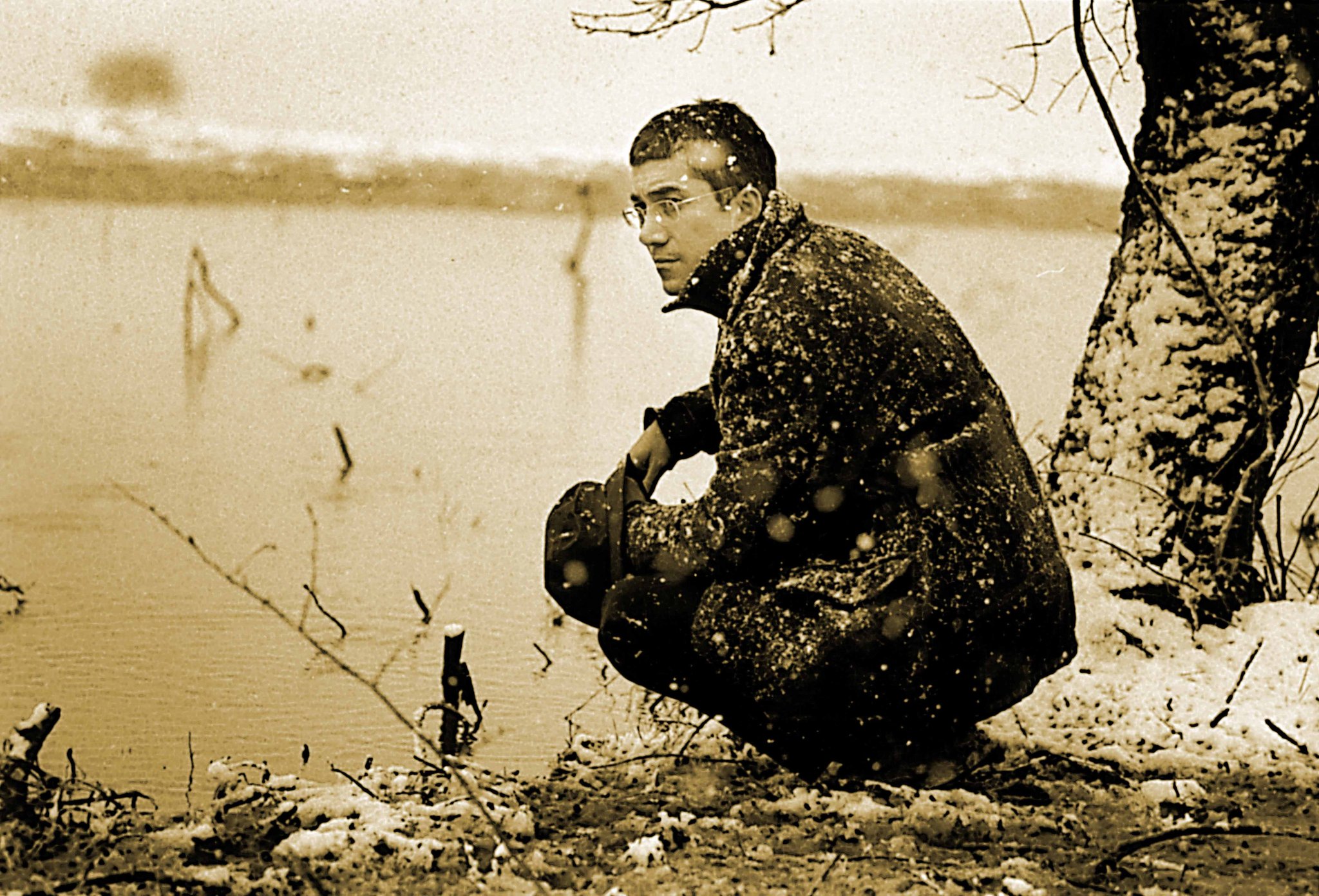 Happy Birthday, Nuri Bilge Ceylan! Photographed here behind the scenes of his feature debut THE SMALL TOWN, 1997. 