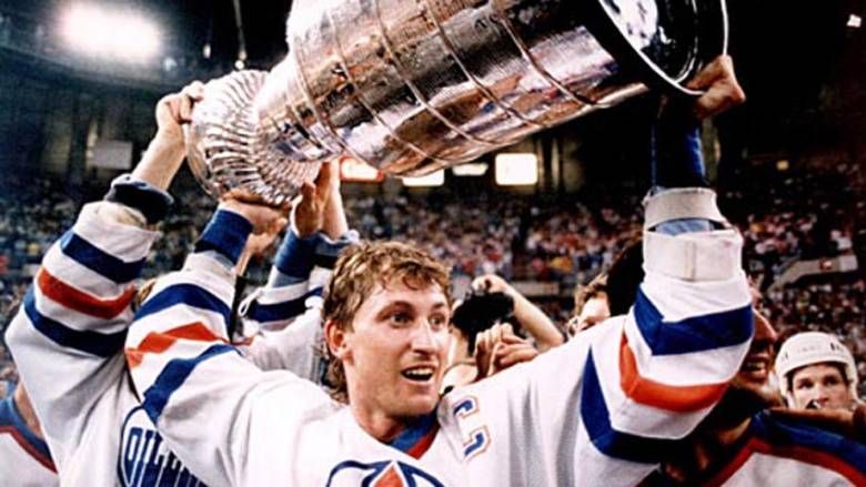 Today is The Great One Wayne Gretzky\s birthday. Happy 60th number 99! 