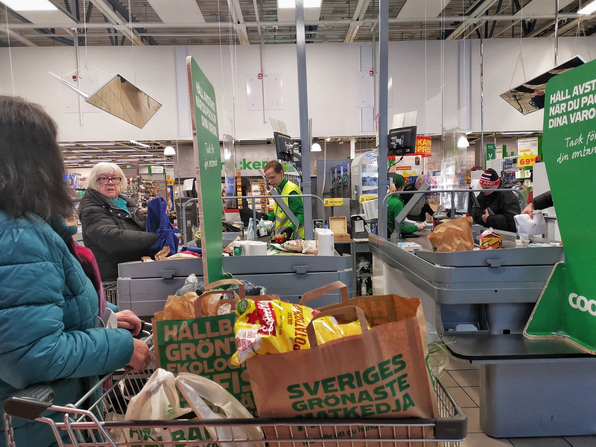 miguel_says's tweet image. True that, for look, a 1h flight from the UK, in Sweden, this is reality. No mask, no lockdown, no Karens ratting on neighbours.. ;-) #anotherwayispossible
#freedom #HumanRights