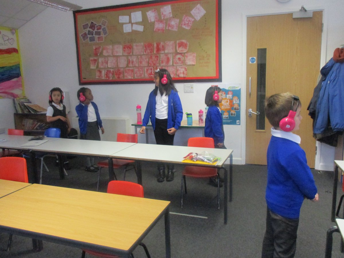 Year2James's tweet photo. Today we did another Now Press Play activity. Thanks to the access at home, Mia and Charlotte have completed the same activity at home. @nowpressplay https://t.co/XedmrS66Wm