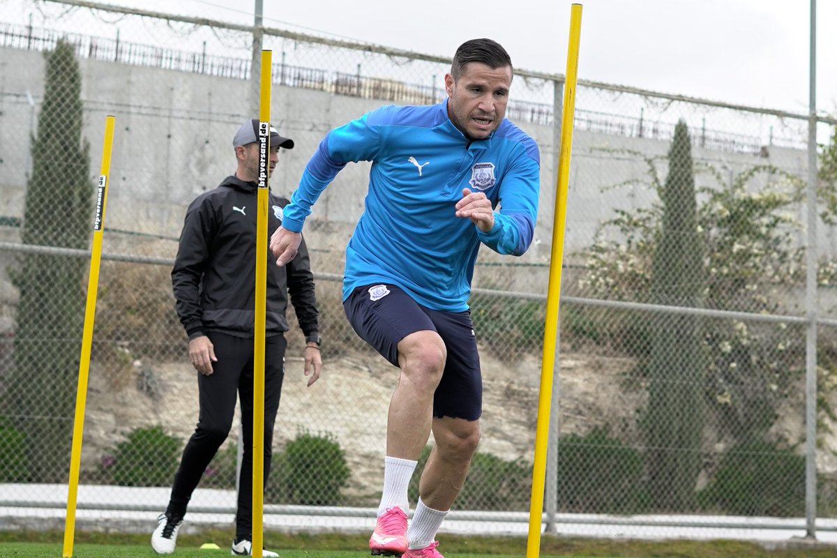 APOLLONOFFICIAL's tweet photo. Working hard for his comeback! 💪 Vamos #Pitbull 🔥
#ApollonFC #WeAreApollon #Sachetti https://t.co/SJyRBrgf1H