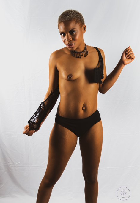 Layla Perez (@LaylaPerezxxx) has the charisma, talent and body to give you a great show. And I just so<a class="tags" href="/tag/laylaperezxxx">@laylaperezxxx</a><a href="/tag/sexy"class="tags"><span>#sexy</span></a><a href="/tag/redhead"class="tags"><span>#redhead</span></a><a href="/tag/babygirl"class="tags"><span>#babygirl</span></a><a href="/tag/little"class="tags"><span>#little</span></a><a href="/tag/milf"class="tags"><span>#milf</span></a>