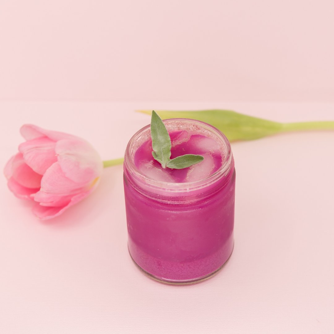 LeanerCreamer's tweet photo. February is just around the corner, so we created this delicious iced beet root  pink latte! Stay tuned for the recipe

#leanercreamer #beetlatte #pinklatte #beetrootlatte #beetjuicelatte #roselatte #beetroot #healthydrinks #healthyrecipes #healthyliving #prettydrinks #valentines https://t.co/kt2oop1DbM