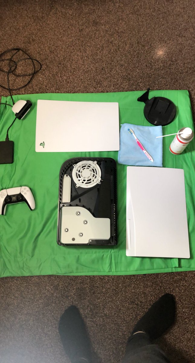 samhallofgames's tweet photo. Bi-Monthly PS5 cleaning done ✅
#PS5 #PlayStation5 #myps5 https://t.co/NdK1ZCpwrh
