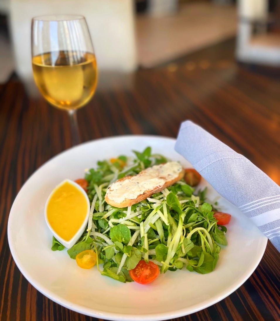 CitrusClubFL's tweet photo. Looking for some light fare to get you through the work day? 
Join us for lunch from 11-2pm to try our Watercress Salad, only available this week! 

#lunchtime #cheffeature #finedining #citrusclub #clubcorp #downtownorlando #wineanddine  #orlandoeats #orlandofoodie #foodie https://t.co/CYedfSFwEg