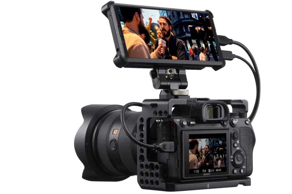 Xperia PRO: world’s first smartphone with dedicated HDMI input - is.gd/8aWFid