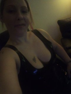 LisaJoh07597256's tweet photo. Ready to drain your wallet 😈👑🐷 add to my cash app £lisa30617, looking for new slave! #foottime #piggy 😈😈😈👑🐷🐷🐷🐷🐷💋 https://t.co/teh8Po5W6P