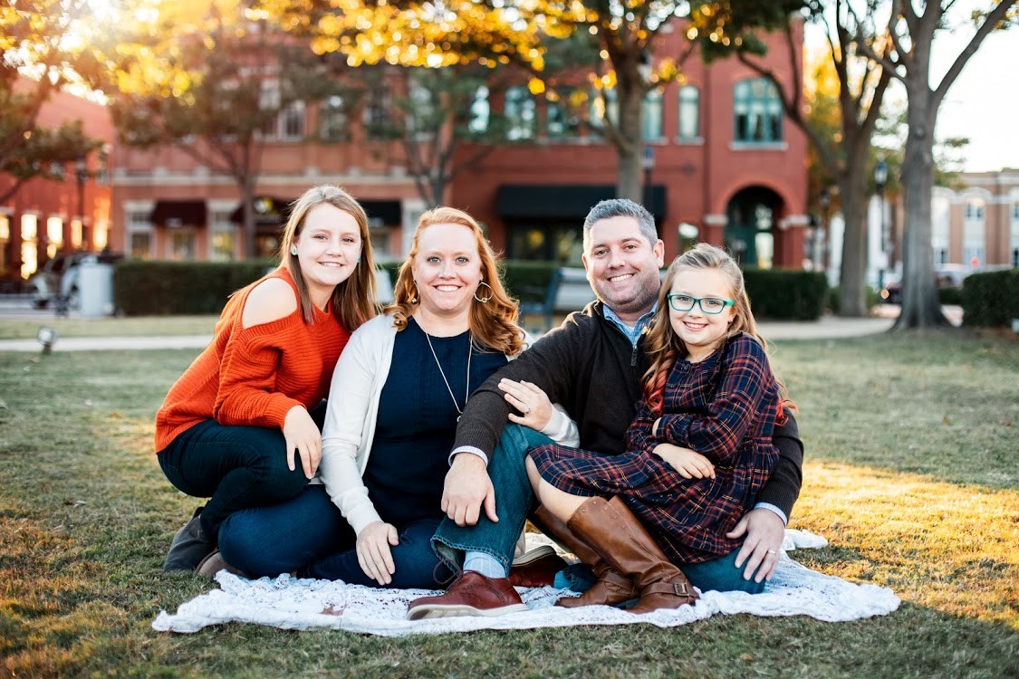 Cen10titans's tweet image. #TitanSpotlight: Mrs. Gillespy is in her 14th yr in edu &amp;amp; 11th yr at CHS teaching, American Sign Language &amp;amp; @CHSTitansStuCo Sponsor. She met her husband in HS and they have 2 daughters. She loves to read, snuggle with her dog, spend time with family and watch FRIENDS! #TitanPride