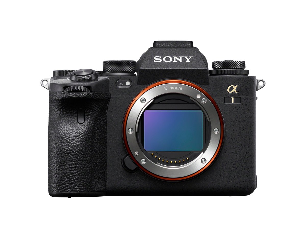 SuperSaf's tweet photo. Sony Alpha 1

-50.1MP Full-Frame Exmor RS CMOS Sensor
-30FPS cont. shooting
-8K 30p 10-bit 4:2:0
-4K 120p 10-bit 4:2:2
-15-stop Dynamic Range
-759 AF points (92% coverage)
-120 AF/AE calculations per sec
-5-axis optical IBIS
-ISO 100-32,000
-0 Blackout
-Silent shooting

#SonyA1😲 https://t.co/lRUArqCn5t