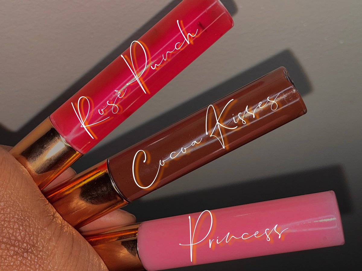 lexdior99's tweet photo. I officially dropped  Dior’s Aesthetics 🧡..
 
✨Glosses are 100% Vegan 

✨Glosses Are Infused With Sweet Almond Oil, Vitamin E Oil, And Sunflower Oil To Help Ensure Moisturized Lips 

✨Glosses Are Moisturizing, High Shine, And Non-Sticky 

SHOP NOW : https://t.co/sqGO7l4so7 https://t.co/vxTxVjHoZS