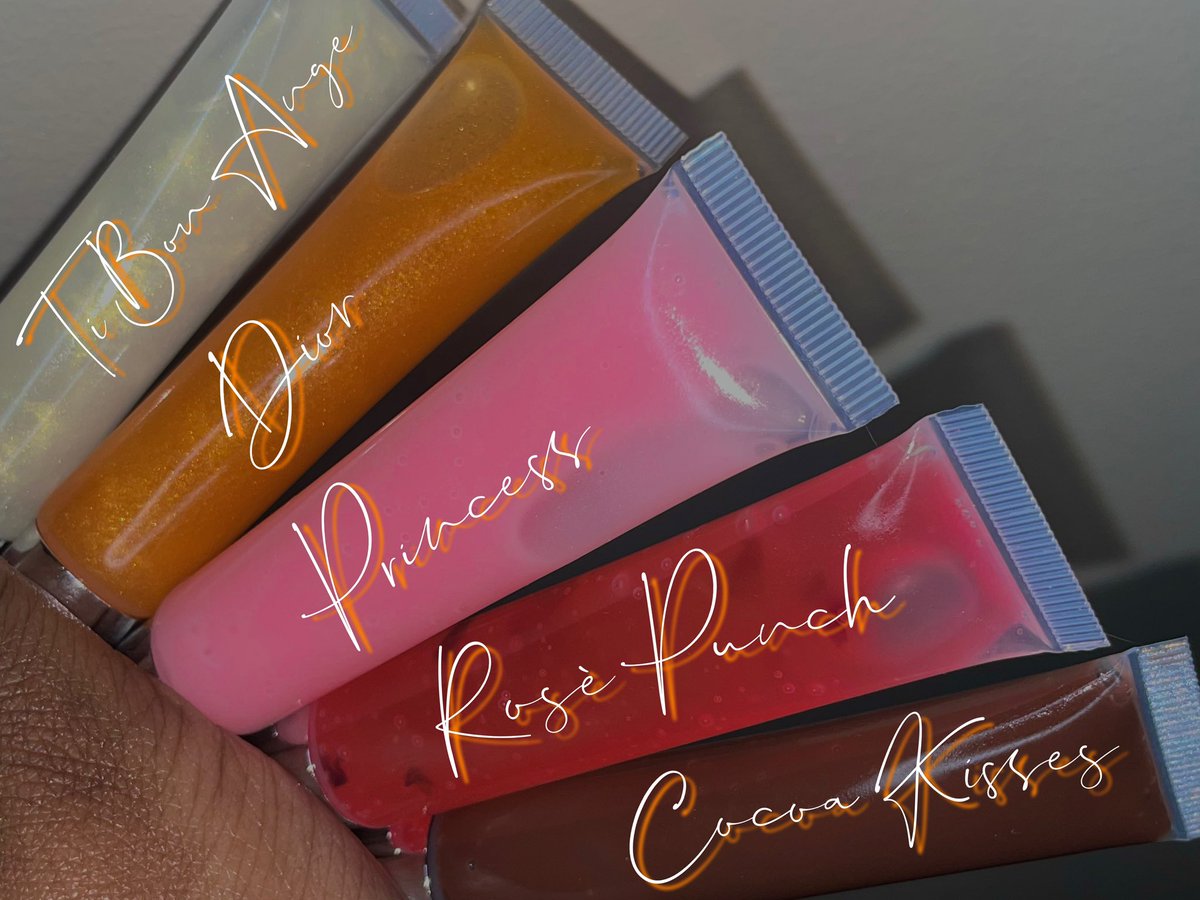 lexdior99's tweet photo. I officially dropped  Dior’s Aesthetics 🧡..
 
✨Glosses are 100% Vegan 

✨Glosses Are Infused With Sweet Almond Oil, Vitamin E Oil, And Sunflower Oil To Help Ensure Moisturized Lips 

✨Glosses Are Moisturizing, High Shine, And Non-Sticky 

SHOP NOW : https://t.co/sqGO7l4so7 https://t.co/vxTxVjHoZS