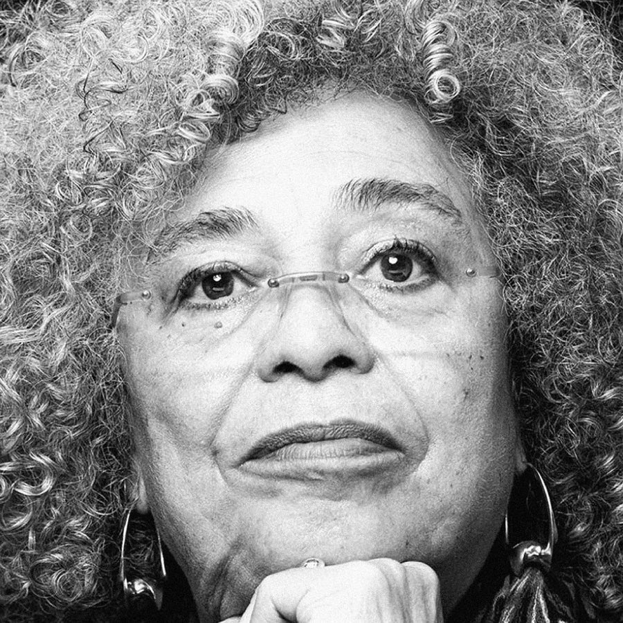 ruidosafest's tweet photo. #AngelaDavis toda su vida ha luchado contra la opresión de la intersección entre género, raza y clase 💥 Su historia de resistencia es una inspiración 💛 https://t.co/n6pBTR3YCq
