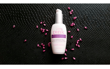 Jay_tesst's tweet photo. Nog niet zo lang geleden wist ik eigenlijk niks over glijmiddel. Nou ja, ik wist wel het verschil tussen glijmiddel op waterbasis en siliconenbasis. #review #sextoy #stimulatie #test #lube #pink #indulgence #siliconen #waterbasis #hybride #tesstesst
https://t.co/jlIK0ca7xO https://t.co/TgQz4HBpUl