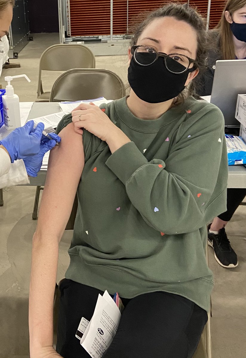 thinks_hannah's tweet photo. Vaccination is love for my neighbor. #covid https://t.co/heiAtA6OzC