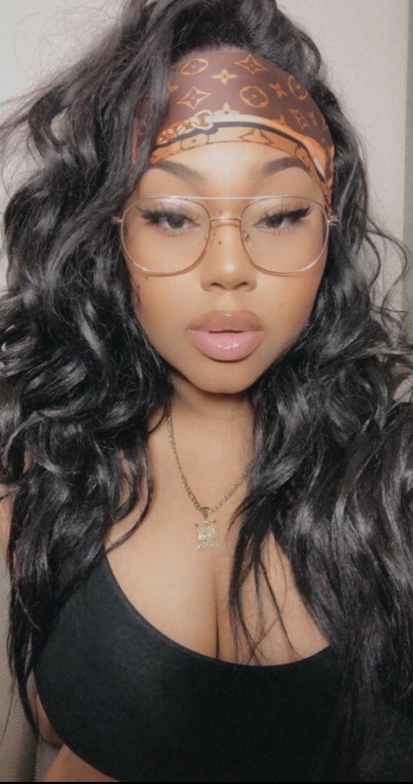 its_stephb's tweet photo. @TheOneAsiaB go follow my daughter on all social media! #tiktok #snapchat #Instagram https://t.co/zR77HlGD7p