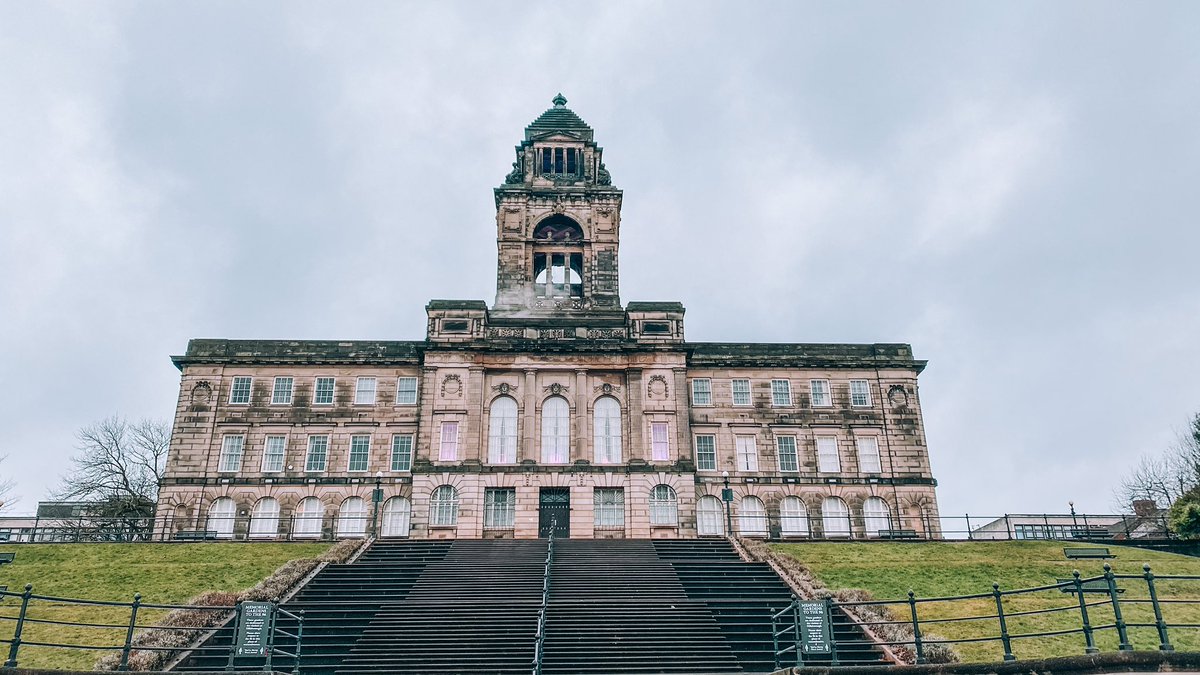 14. gün çekimlerindenWallasey Town Hall / New Brigton (Liverpool)