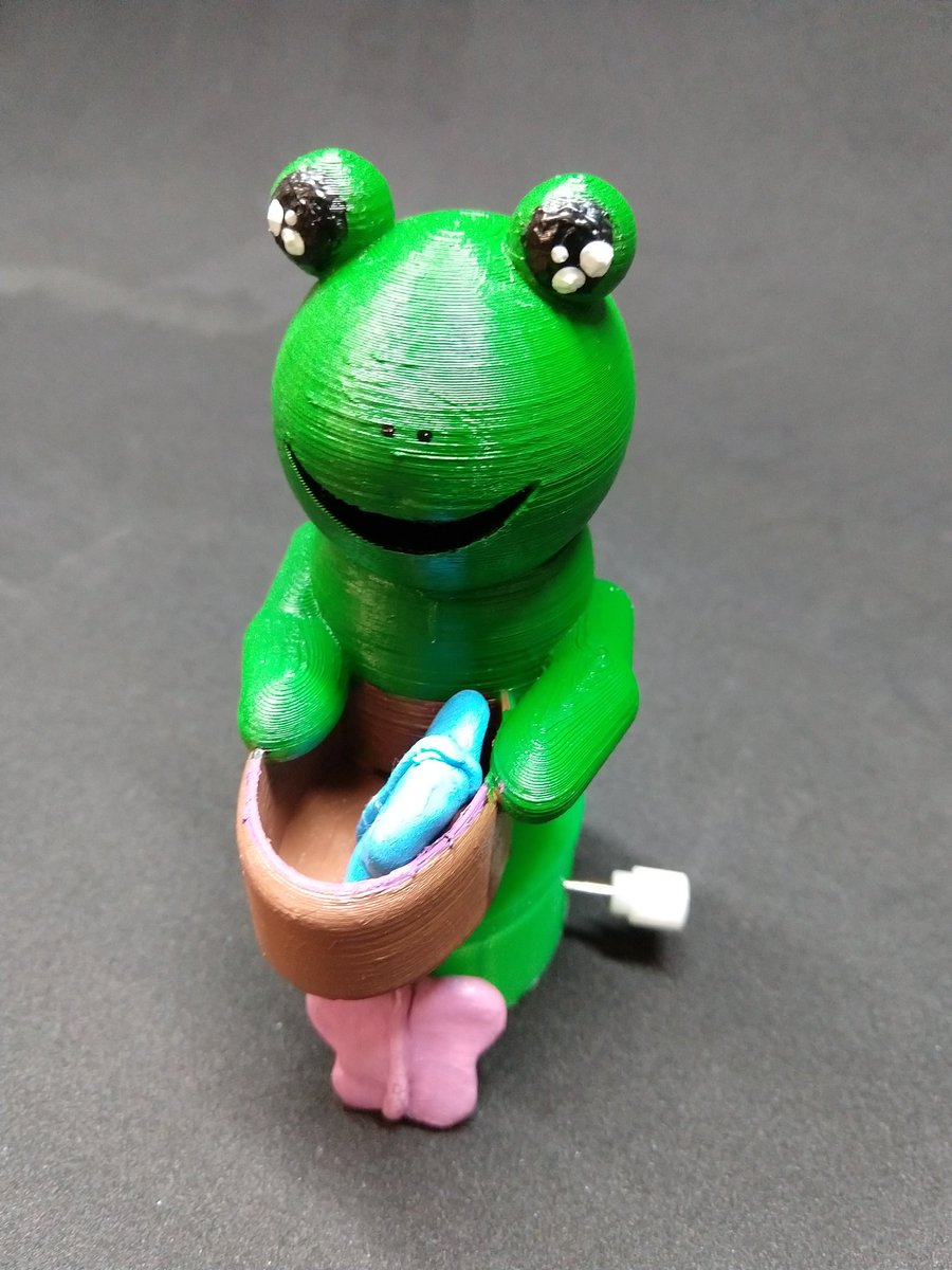 mrscottbot's tweet image. Fun toys are taking shape as Engineers @HopkintonHS invent new &quot;spins&quot; on wind up toys! #STEM