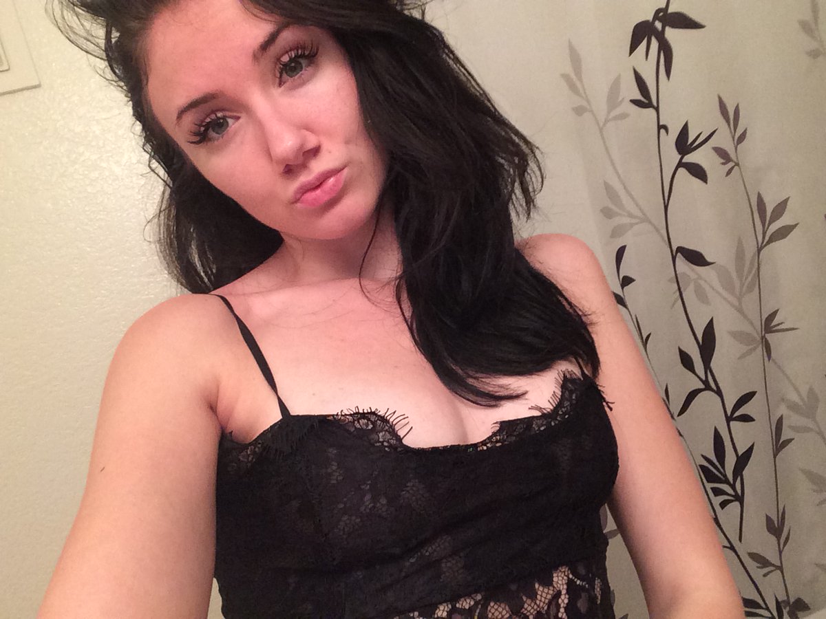 😈😈 Retweet wenn du mich treffen willst 😈😈