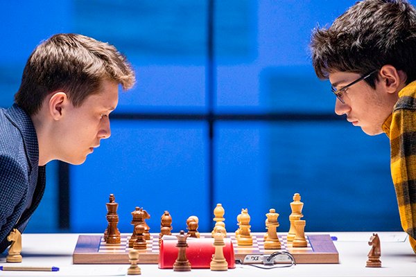 Бобби фишер. Шахматы ян непомнящий магнус карлсен. Шахматы карлсен партии. Маркус шахматы. Бобби фишер.