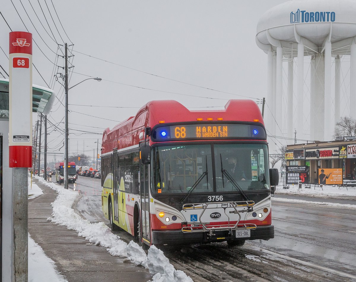 TTChelps's tweet photo. TTC Safety Reminder!
When boarding or exiting TTC vehicles, please watch your step to avoid slipping, tripping or falling from the vehicle. Visit our website for a list of safe travelling tips 👉 https://t.co/C8xdcrFa1F #ttcsafety #safety #winterTO https://t.co/3VEvT7HxBb