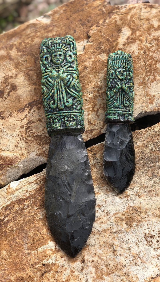 Julia A. Hendon tuvo que explicar algo muy evidente también:Los cuchillos fuera del alcance de los niños no es ritual, es sentido común