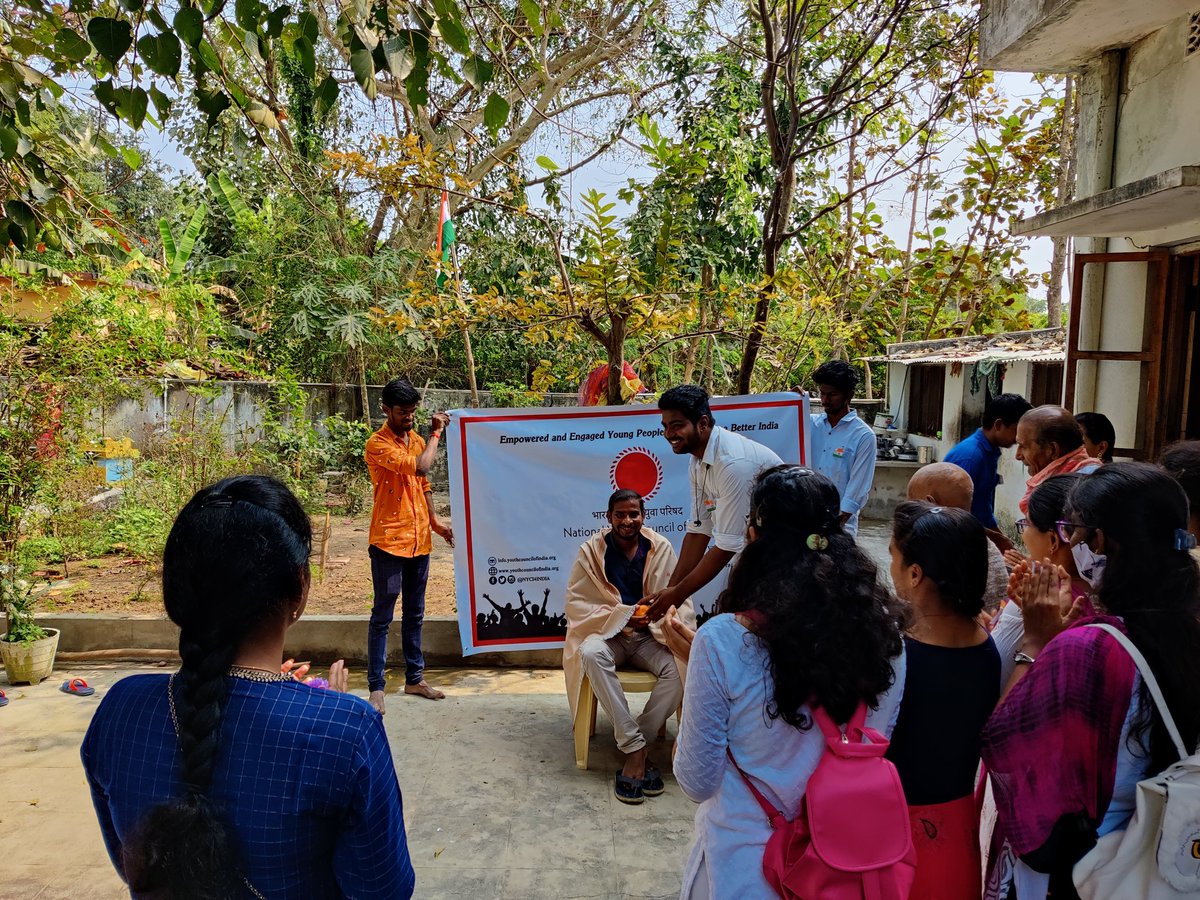 Today <a href="/NYCIAndhra/">NYCIAndhra</a> vizianagaramdistrict chapter has 
celebrated republic day at ABCD oldage home we spended complete day with them and arranged Lunch for people there and had felicitation program for organizers of the home @NYCI4India <a href="/amarprasadreddy/">APR</a> <a href="/RahulKanchi/">Rahul Kanchi</a> <a href="/GANESHNAGUD/">Ganesh Nag Doddi</a>
