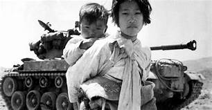 HChoubai's tweet photo. 1950 -1953 la guerre de Corée soutenu en sud  par les États unis et en nord par  les soviétiques cause deux  millions de morts aussi qu’une division à nos jours en Corée. #PAVÉhistoire . https://t.co/KrTZILHCQi