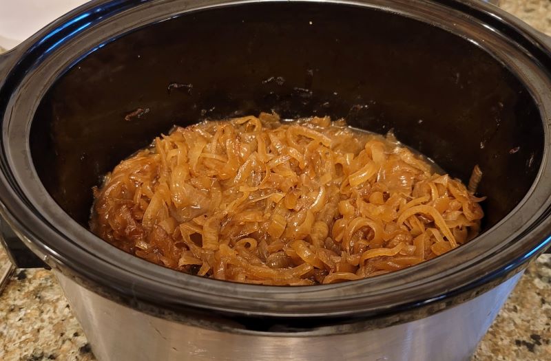 FormerChefBlog's tweet image. What's the easiest way to make caramelized onions? In a slow cooker! It frees up your time and is practically foolproof! Plus, your house will smell delicious!
formerchef.com/2021/01/25/how…
#onions #caramelized #umami #recipes #formerchef #slowcooker #crockpot