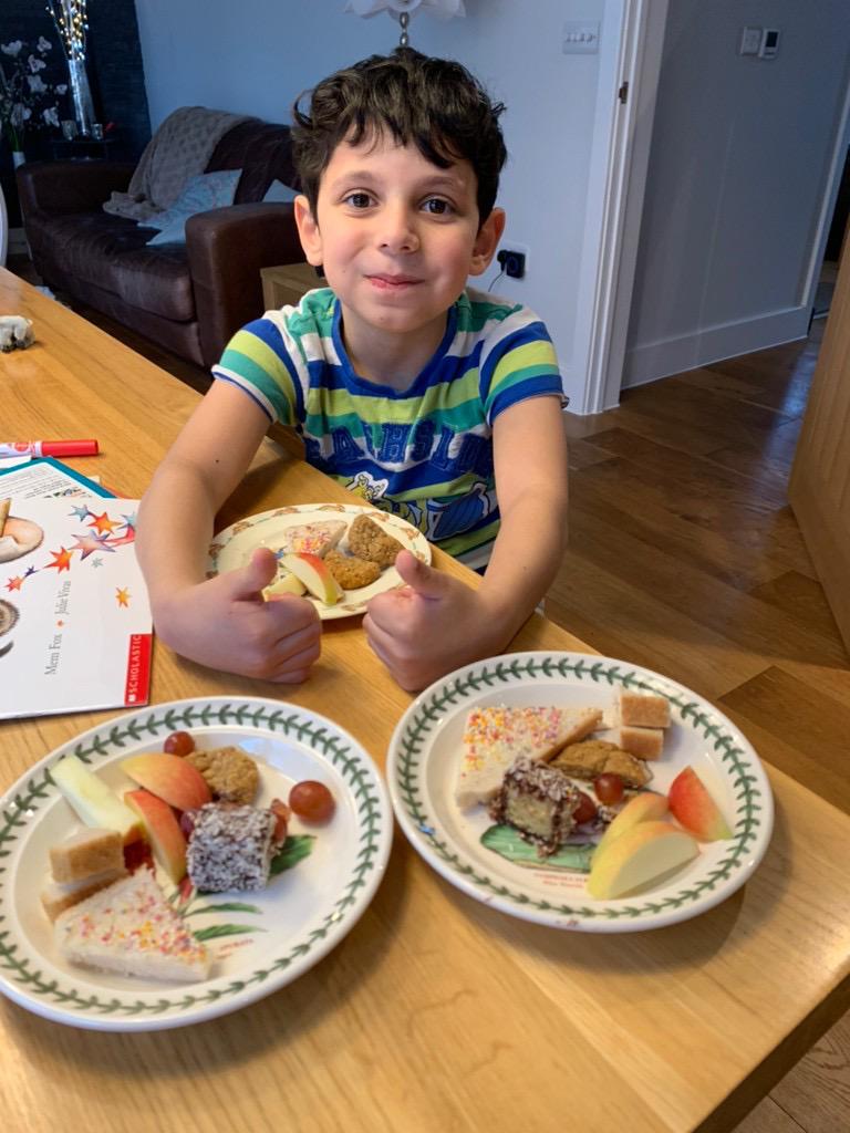 HPSShines's tweet photo. Hedgehogs (or for today Echidna class) had a wonderful day learning about Australian culture and history. Thank you Mrs L for making the day so special by delivering tasty Australian treats to your class, so kind  💖 🦔🇦🇺 https://t.co/LZBE4I2mLF
