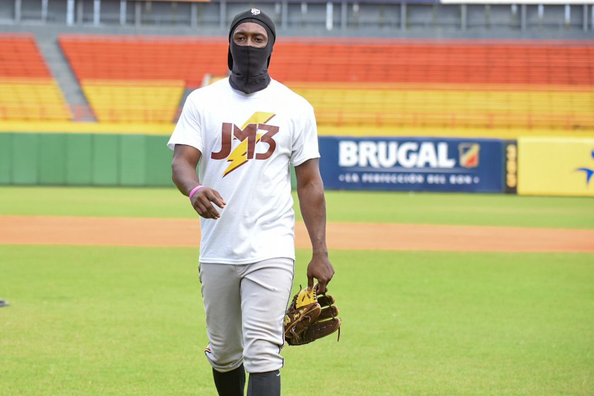 aguilascibaenas's tweet photo. Segundo día de entrenamiento de la representación de República Dominicana 🇩🇴 en la #SerieDelCaribe2021.

#ASeguirVolandoRD https://t.co/niOJvDIsQH