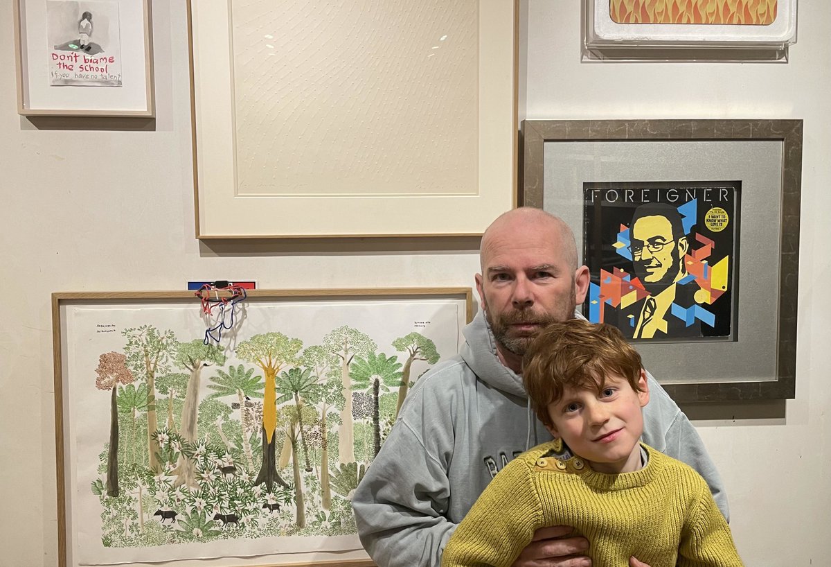 ASK A COLLECTOR — Marc Overman: "Kijken naar beeldende kunst is één van de weinige activiteiten die mij in staat stellen mijn hoofd leeg te maken en met plezierige traagheid dingen in me op te nemen.” Lees zijn interview met @ManuelaKlerkx en <a href="/OscarvanG/">Oscar van Gelderen</a> op galleryviewer.com/nl/article/494…