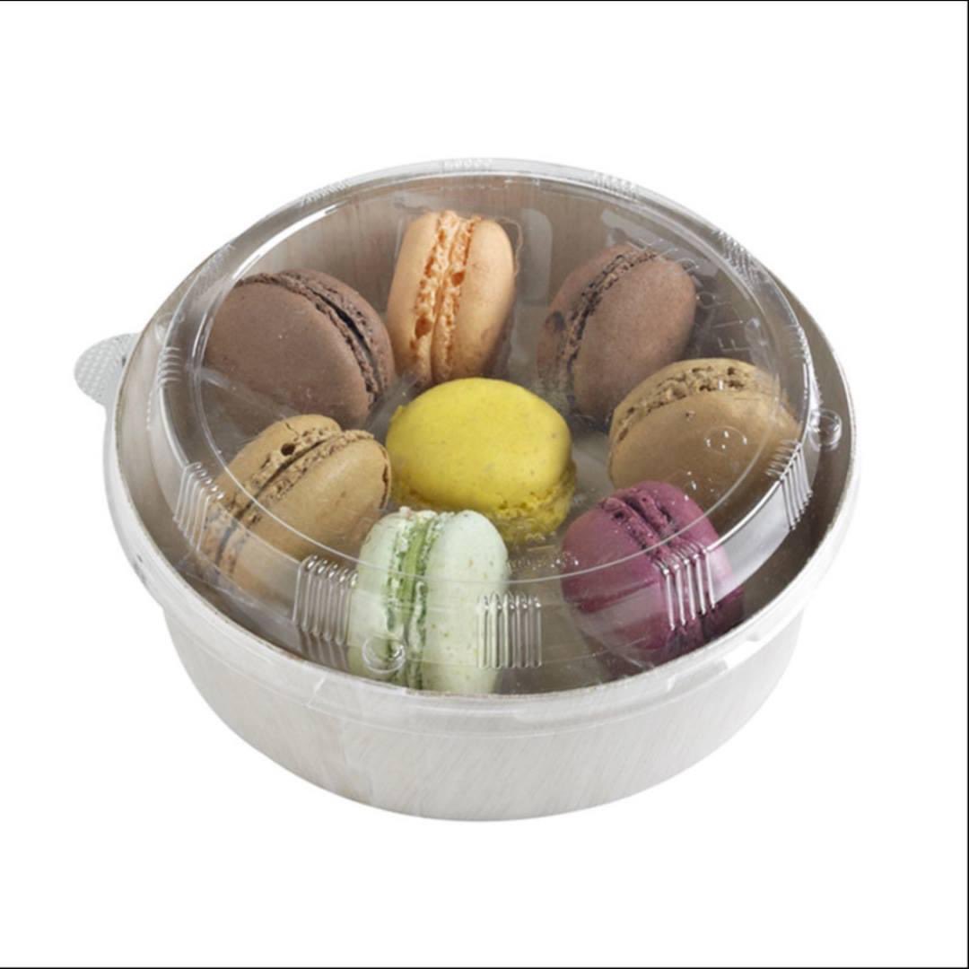 Gorgeous way to show off your macarons! This Round Insert for 7 Macarons fits in several of our containers such as our Round Wooden Bowl and our ‘‘Buckaty’’ Round To Go Container. It can keep your delicate pastries secure during takeout and delivery. #macarons #kloversales